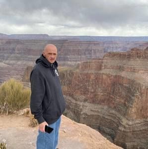 Meet your Posher, Bobby